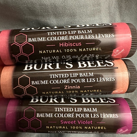 new and sealed Burt's bees tinted lip balm bundle - Picture 3 of 3